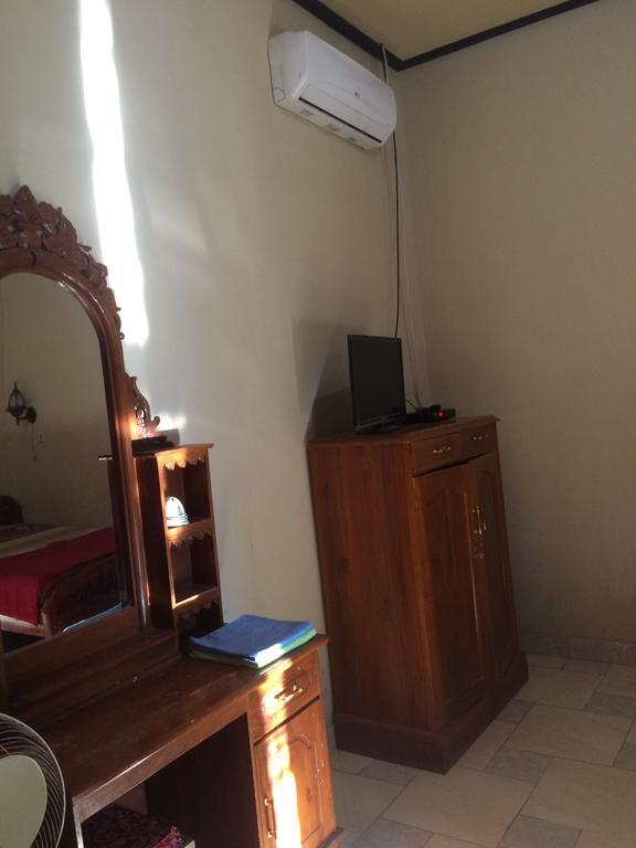 Ray Homestay Batununggul Exterior foto