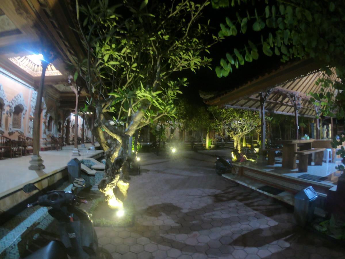 Ray Homestay Batununggul Exterior foto